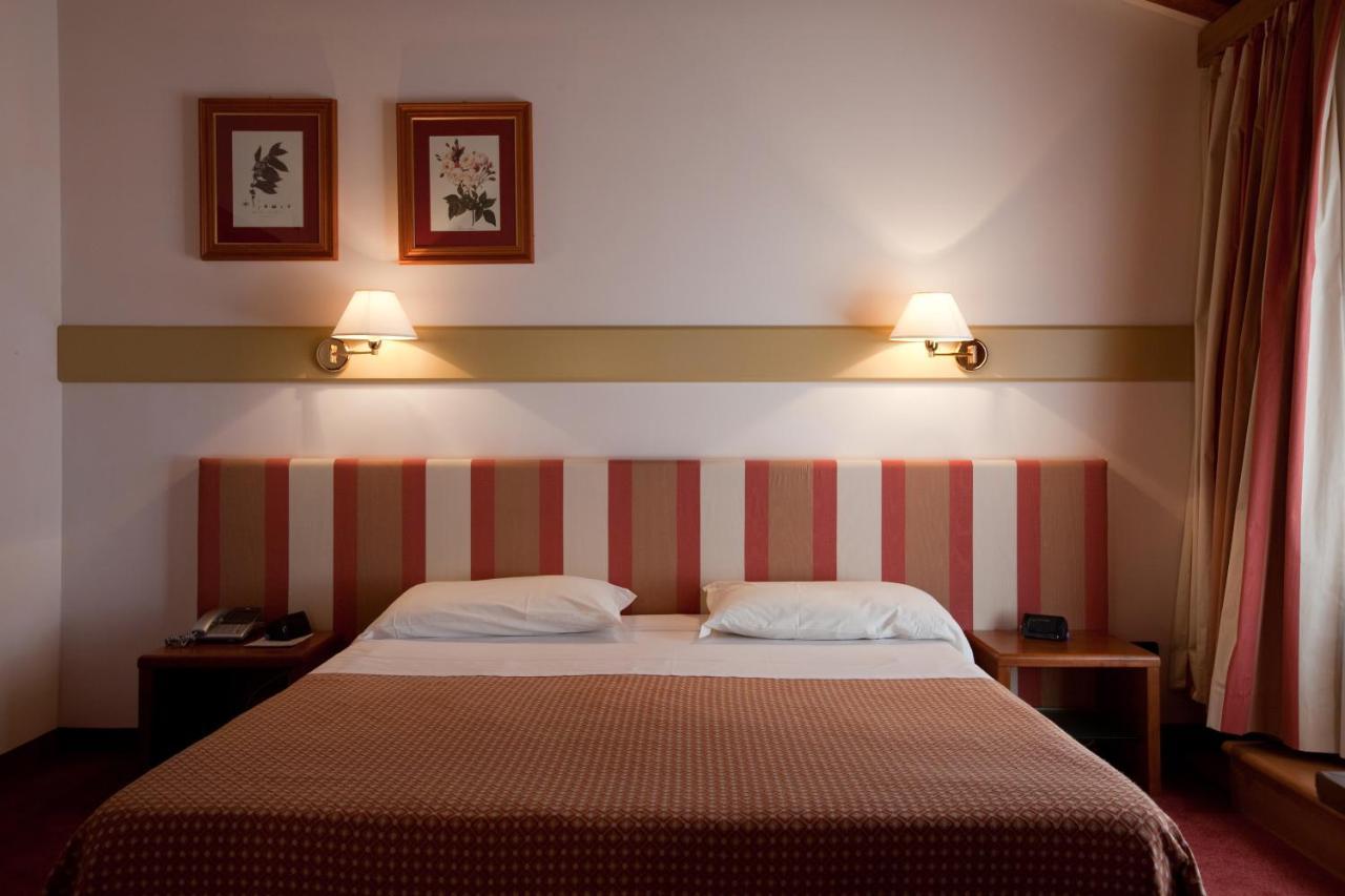 Eurohotel Palace Maniago Exterior foto