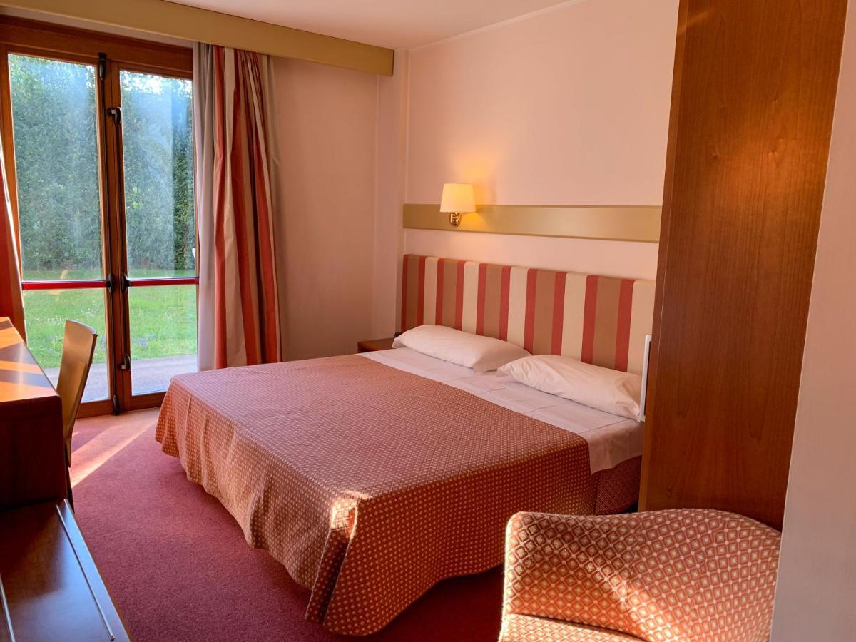 Eurohotel Palace Maniago Exterior foto