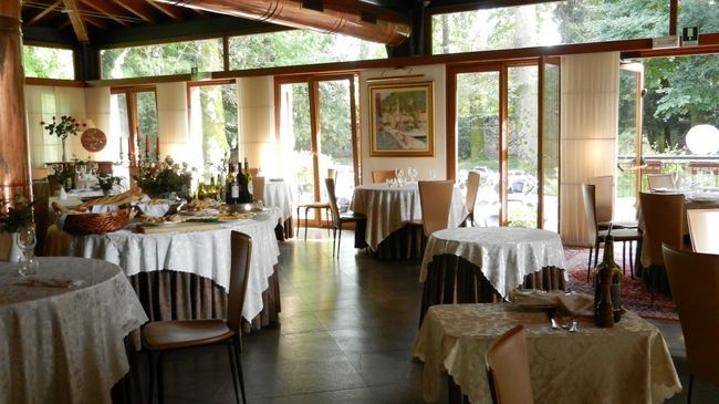 Eurohotel Palace Maniago Restaurant foto